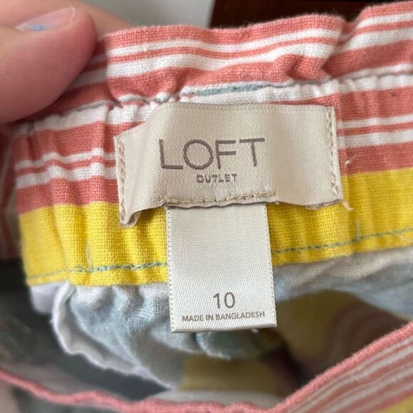 Loft linen blend bold striped frayed Beachy shorts size 10 - Picture 4 of 6